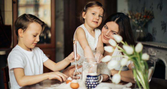 Anya, hogyan lehetséges az, hogy valakinek nincs ennivalója és ruhája?