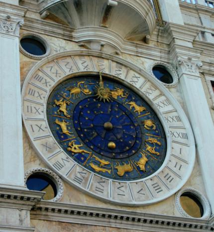 A Hold és a Nap együttállnak a Halak csillagjegyben, ráadásul ma reggel volt Újhold is