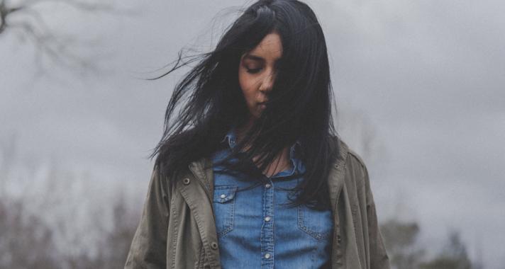 Ezeket fogod tapasztalni egy olyan személynél, aki érzelmi traumákon ment keresztül