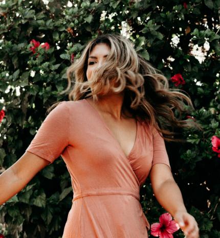 Soha ne feledd! Te ízig-vérig Nő vagy!