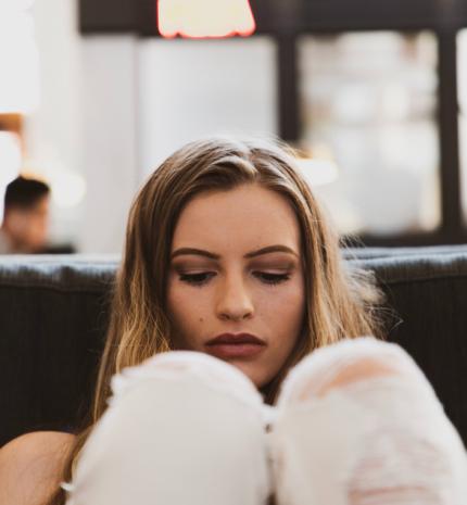 Egyedülálló nő megosztaná