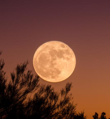 A mai este során sok hatás lesz fokra pontos, ami több folyamat csúcspontját is jelzi számunkra