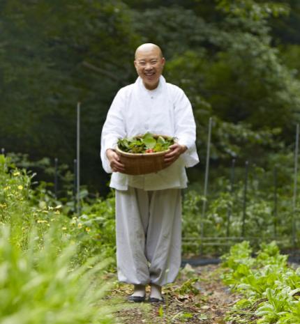 Magyarországra érkezik a világhírű koreai szerzetes séf