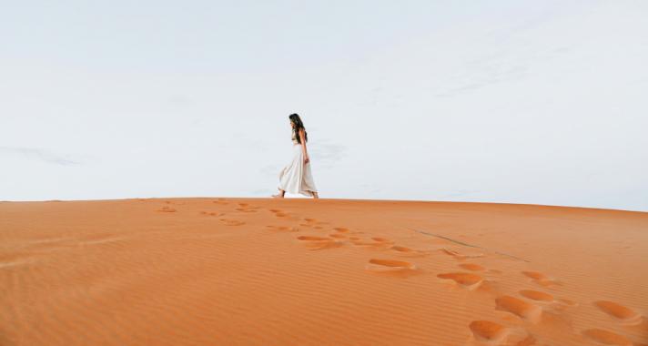 A Nap már a Vízöntőben halad, még bőven tartja együttállását a Plutoval és itt lép rá a Bika Jupiter kvadrátjára