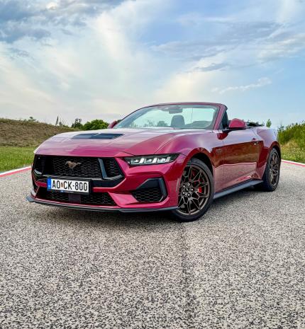 Mobility - Mézédes áfonyás keménycukor – Ford Mustang GT Performance Convertible teszt