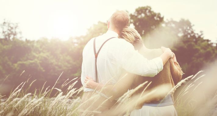 Még mindig a múltba vágyik vissza