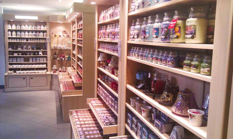 Illatgyertya paradicsom