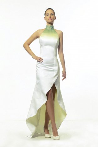 Virágok ihlette ruhaköltemények