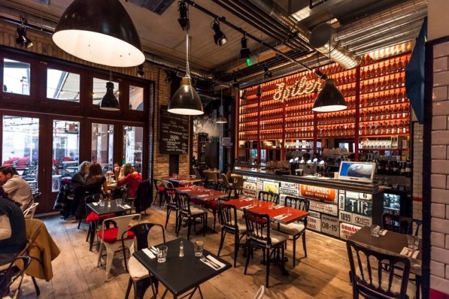 Nagy spíler a srác