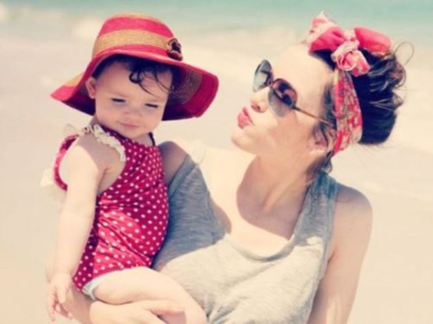 Egyedülálló nők gyermekvállalása