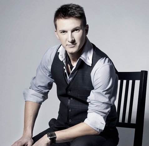 Itt a telt házas Botrány!