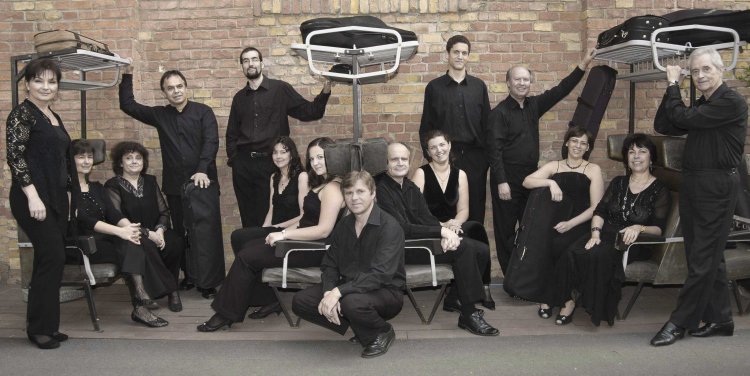 Érdekel a James Bond-bár?