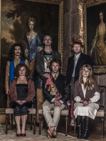 Egy zseniális angol srác, aki felkavarta a világ zenei életét!