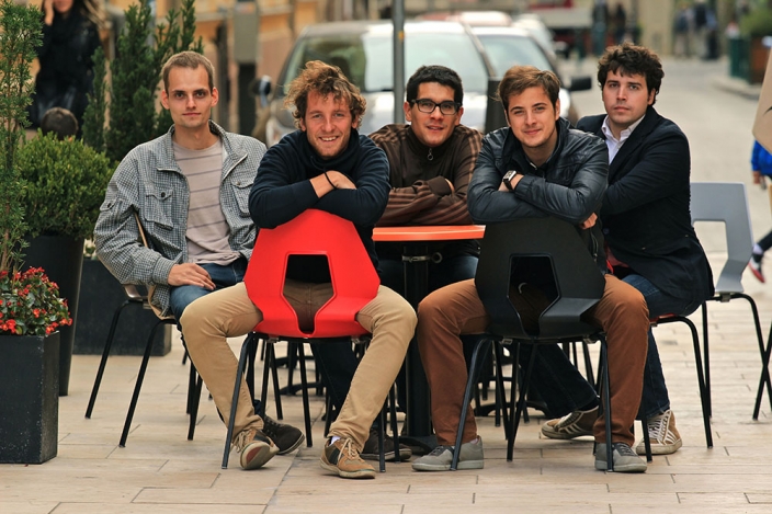 Lendületes muzsika a Szilvupléban