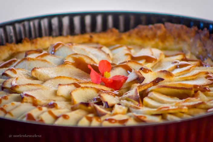 Ünnepnapi almás pite