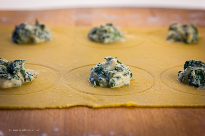 Spenótos-ricottás ravioli Nóritól