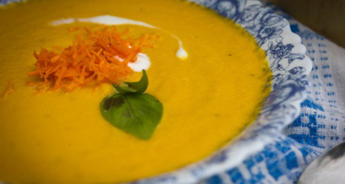 Kókusztejes-gyömbéres aranykrémleves