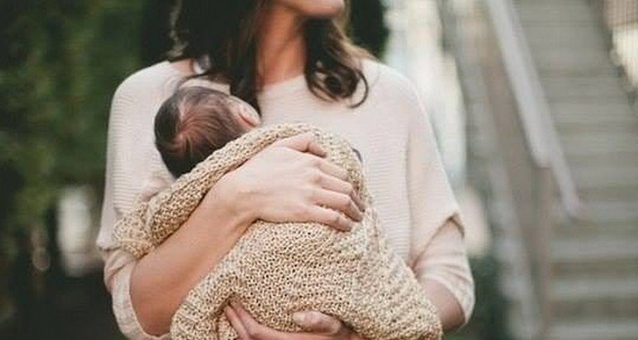 Meddig normális szoptatni?