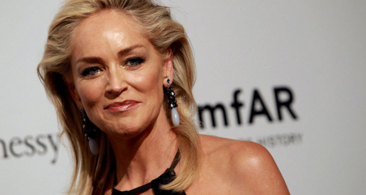 Isten éltessen Sharon Stone!