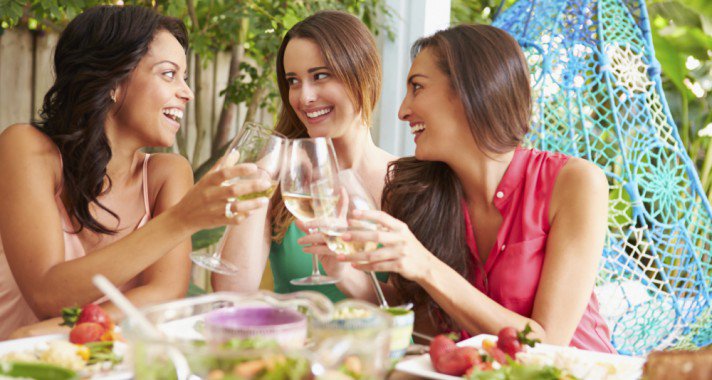 Alkoholos italok diéta alatt? Ezeket ihatod bűntudat nélkül!