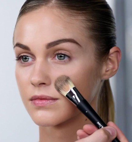 A tökéletes nappali smink nyomában