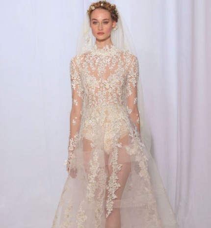 30 legelbűvölőbb menyasszonyi ruha a divathetekről