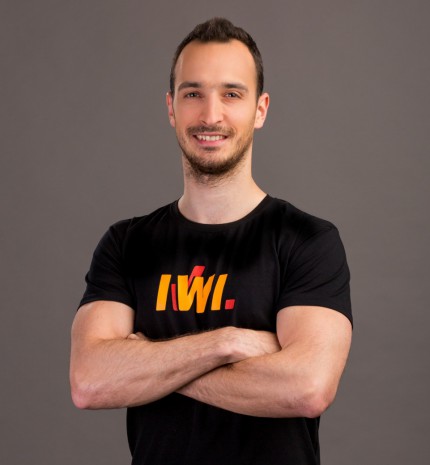 „Göröngyös úton jutunk el a csillagokig…” – beszélgetés Gergely Márkkal