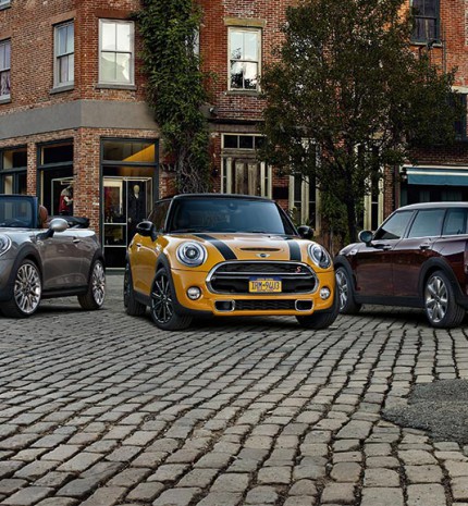 MINI börze. Wallis Motor Pest