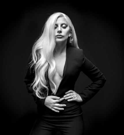 Soha ne hagyd, hogy bárki a világon azt mondja, hogy nem lehetsz az, aki lenni akarsz - Lady Gaga stílusalbum