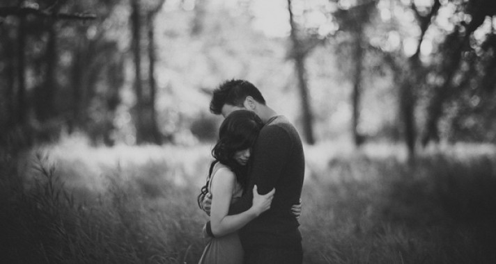 Közrezárt szívek harca