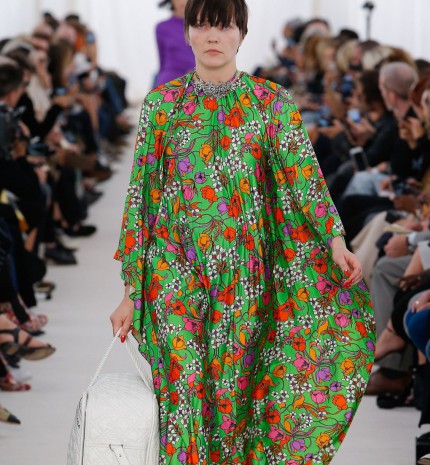 Jönnek a szirmok! - Nagy tavaszi virágos trend mutató a következő szezonra