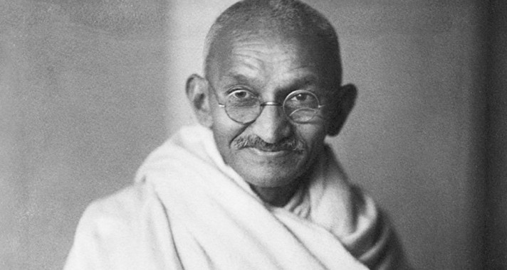 Gandhi - Nekünk kell a változássá lennünk, amit a világban látni akarunk.