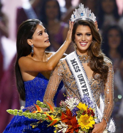 A francia szépségkirálynő fejére került a korona a Miss Universe döntőjén