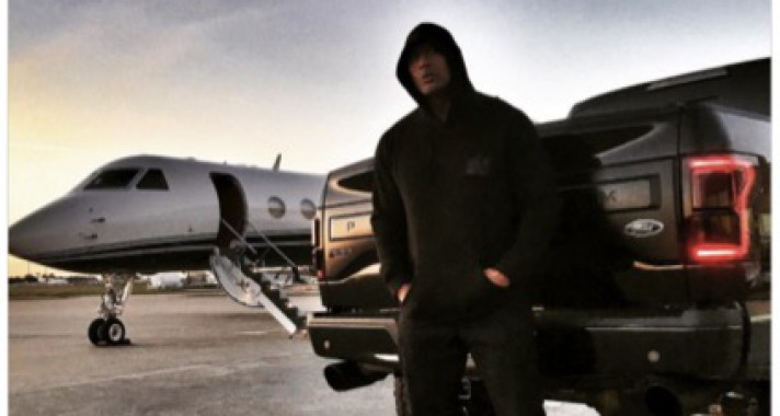 Dwayne -The Rock- Johnson újra Ford Ügyfélszolgálatosnak áll!