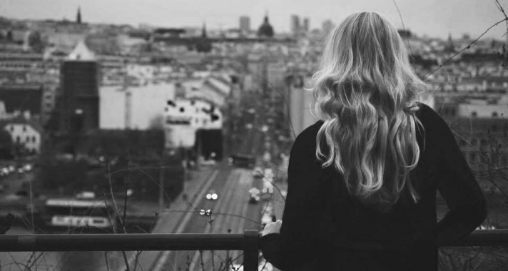 A múltban ragadva soha nem lesz boldog a jelenünk