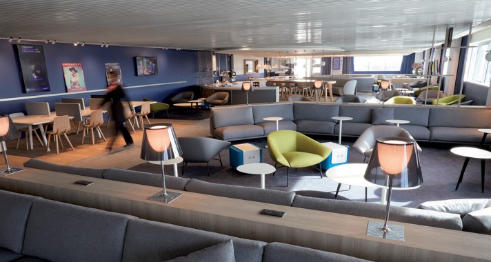 Átadták a Charles de Gaulle repülőtér felújított váróját