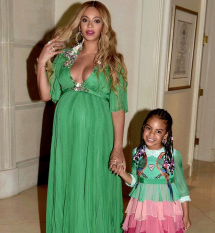 Beyonce és kislánya mindenki szívét elolvasztották a Szépség és a szörnyeteg Hollywood-i premierjén