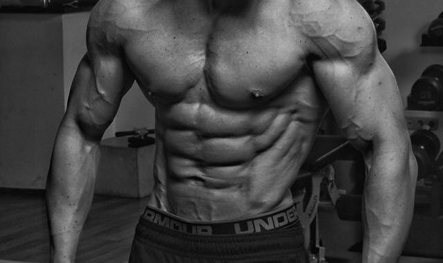 Hogyan válik valaki testépítő versenyzővé