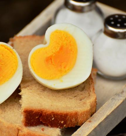 Főtt tojás újragondolva – Villámgyors tojásos receptek húsvétra