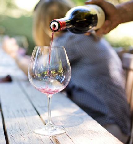 Ma van a bor világnapja