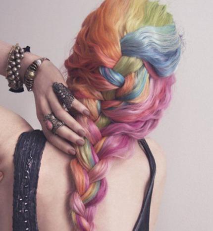 Fesztiválszezon kedvenc: unikornis haj