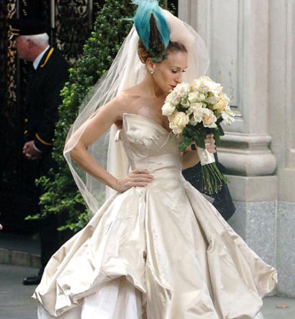 A 10 legemlékezetesebb menyasszonyi ruha sorozatokból