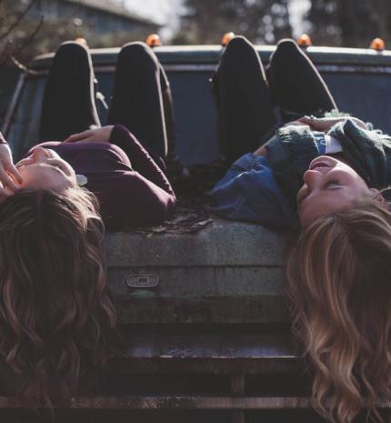 5 dolog, ami miatt szerencsés vagy, ha van egy nővéred