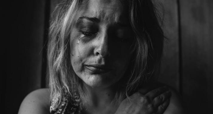 10 dolog, ami azokra az emberekre jellemző, akiket érzelmileg bántalmaztak gyermekkorukban