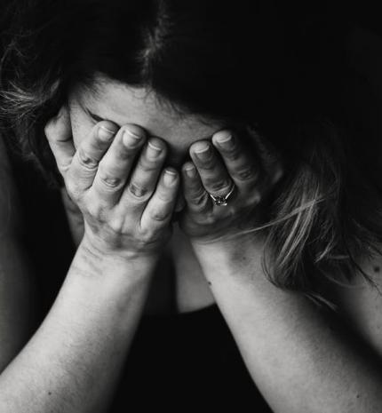 10 jel, ami segít, hogy felismerd a rejtett depressziót