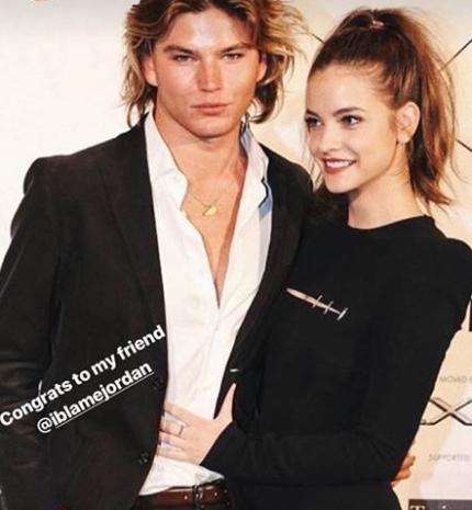 Ki ez a fiú Palvin Barbi mellett?