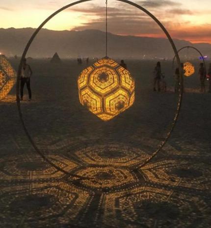 10 kép a Burning Man-ről, ami után alig fogod várni a nyarat és a fesztivál szezont