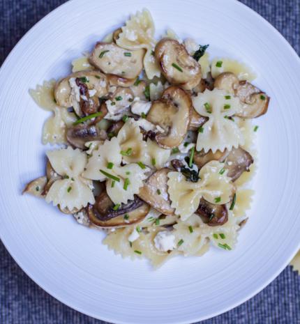 Pár perces ebéd tipp: gombás farfalle