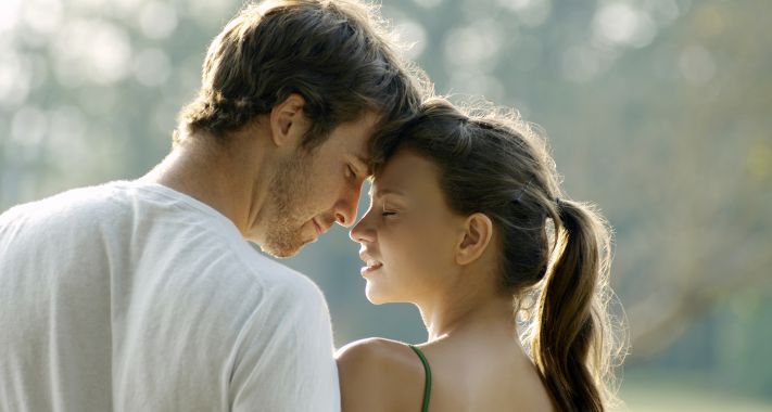 10 testbeszéd jel, ami azt mutatja, hogy odavan érted