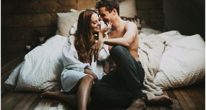 Az első szerelemből valóban születhet boldogan éltek, míg meg nem…?